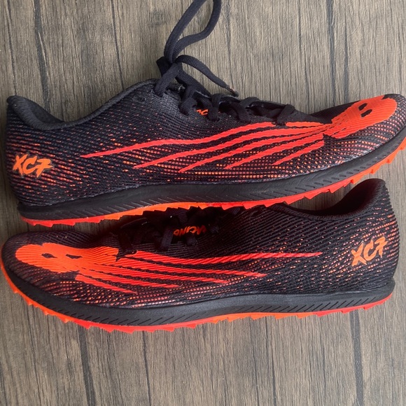 NB XC7 Racing Flats - Picture 1 of 3